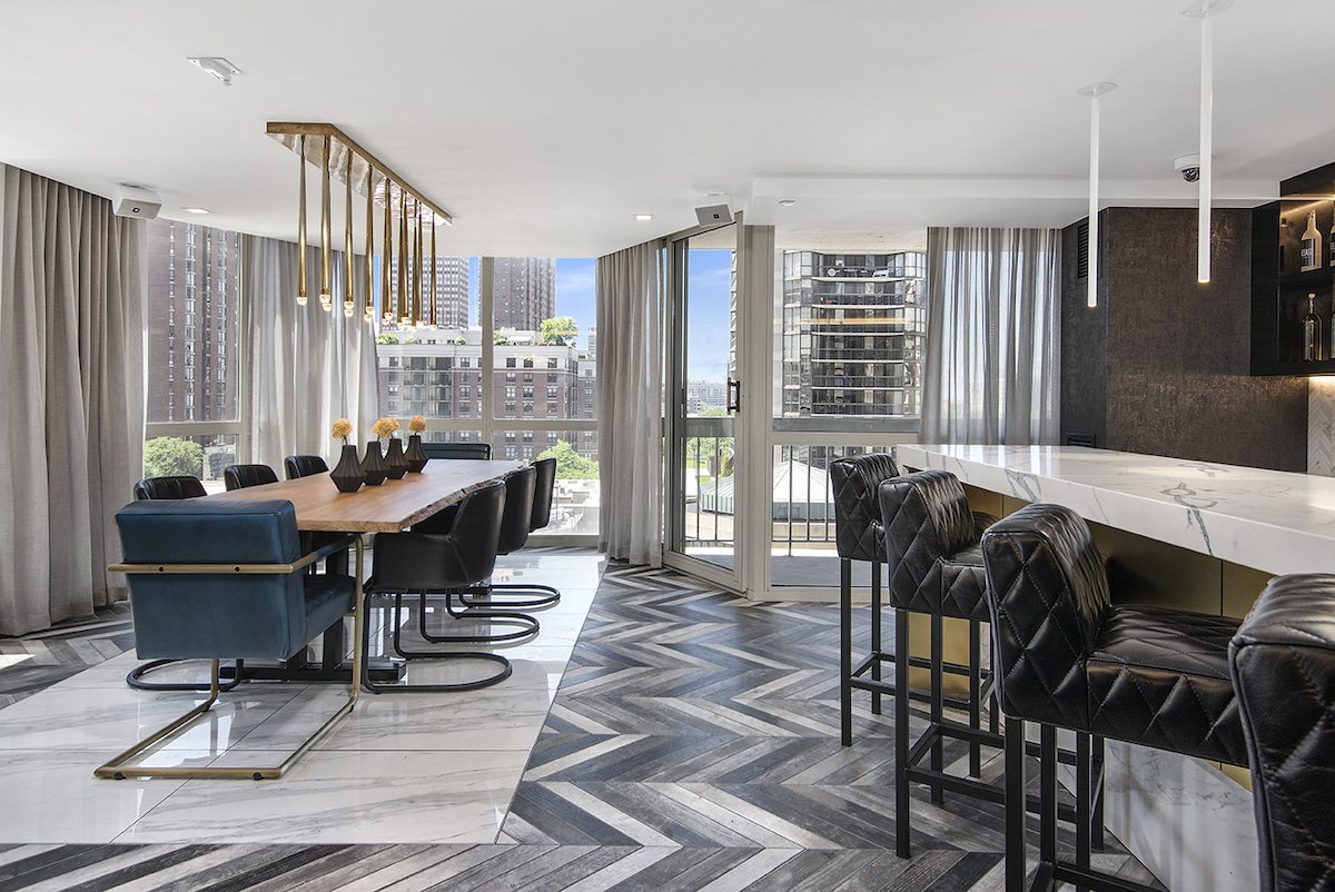 View of One East Delaware - Luxury Apartments & Rentals in Chicago | Luxury Living
